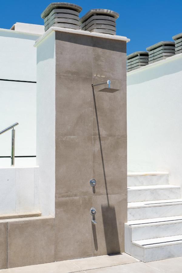 Limehome Sevilla Calle Torcuato Luca De Tena - Digital Access Екстер'єр фото